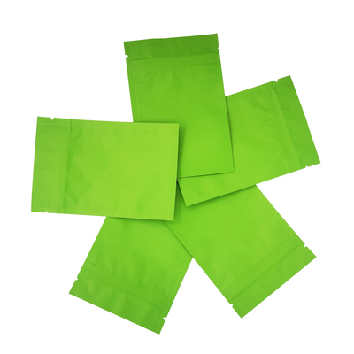 Bolsas de cremallera verde mate impresas a medida Bolsas recubiertas de papel con cremallera para alimentos, máscara facial, embalaje de accesorios